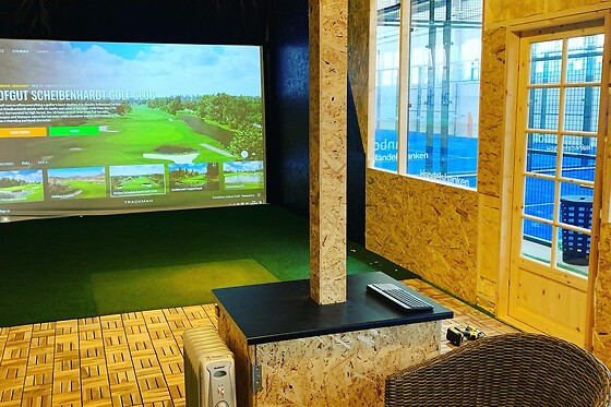 Golfsimulator for 4 hos XGolf