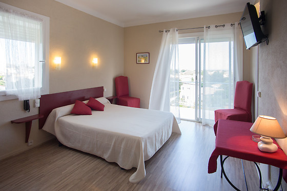 Hôtel Saint Jacques - photo 1